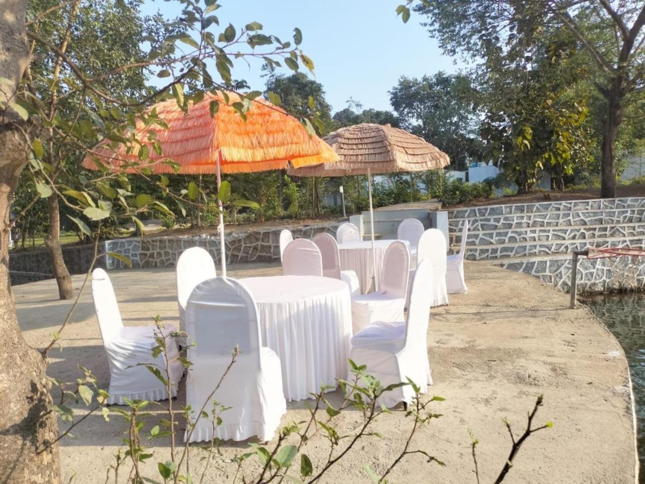 Grand Celebration Resort نيرال المظهر الخارجي الصورة