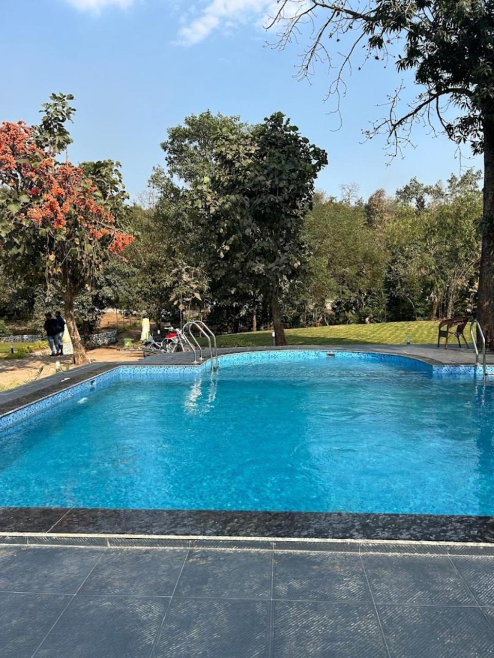 Grand Celebration Resort نيرال المظهر الخارجي الصورة