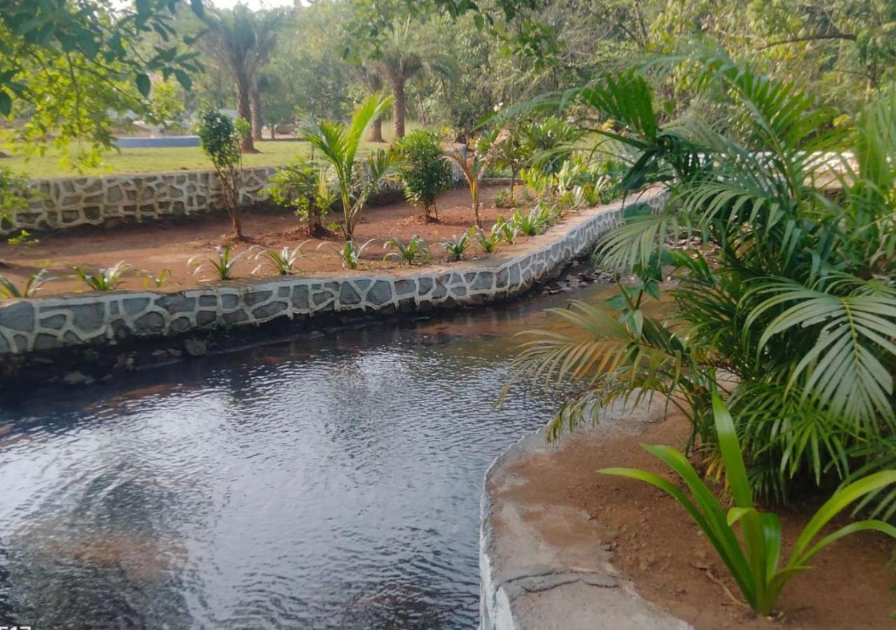 Grand Celebration Resort نيرال المظهر الخارجي الصورة