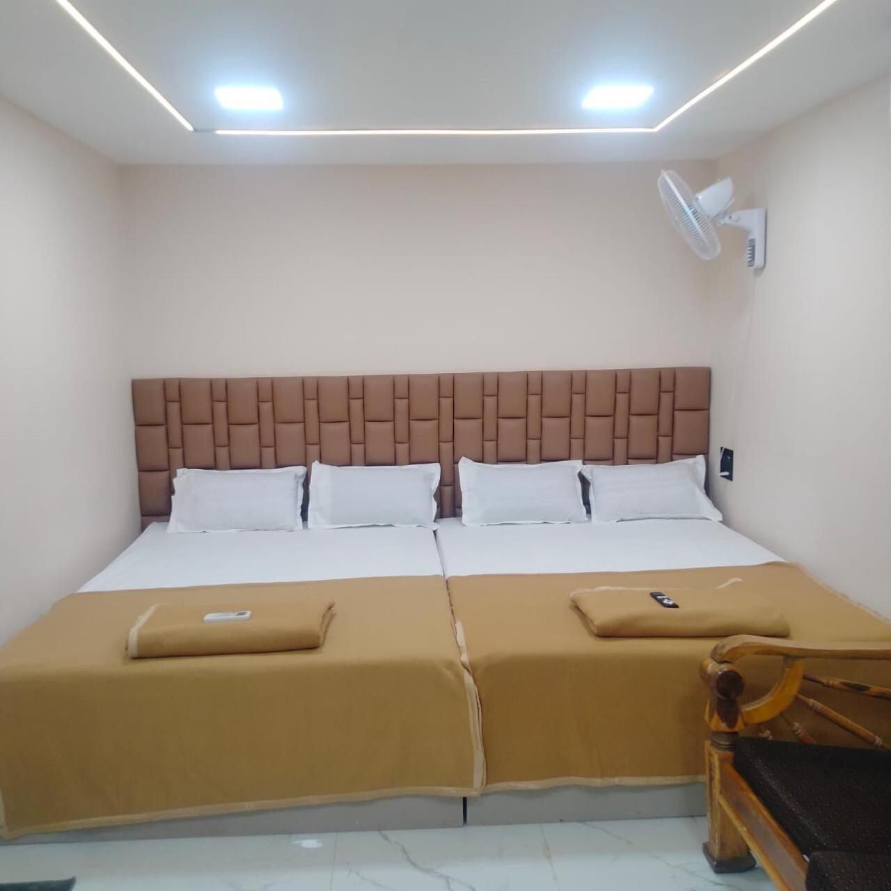 Grand Celebration Resort نيرال المظهر الخارجي الصورة